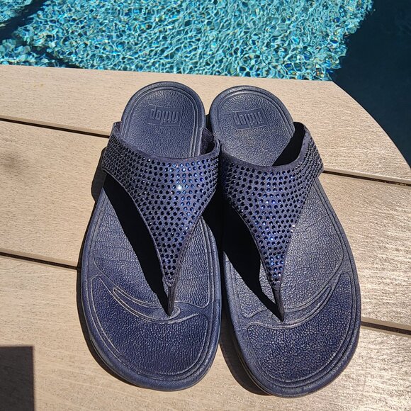 Fitflop NAVY LULU Crystal Toe-Post Sandals, size 8 - Picture 1 of 4